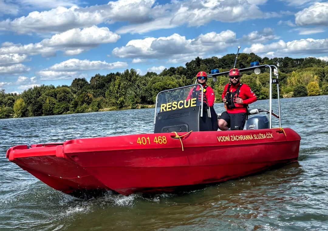 Záchranáři VZS foto_clun_VZS_zahranari.jpg, 25kB